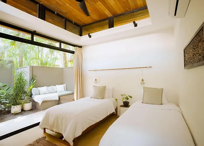 Nalu Pool Sombra Villa *